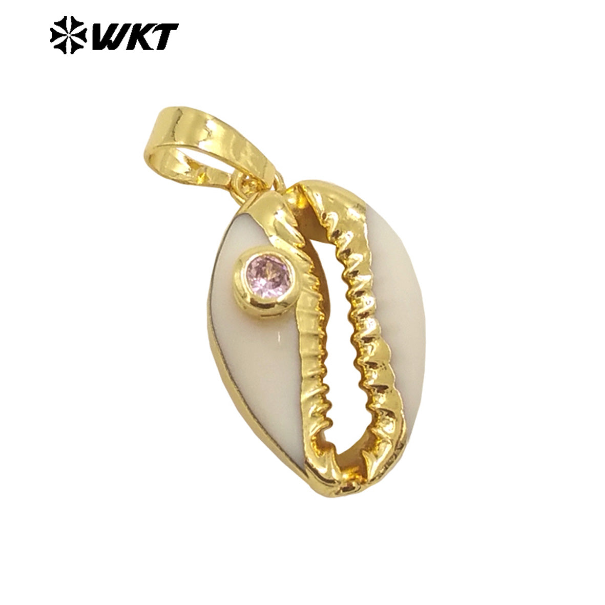 WT-JP141 Specially Designed Natural Cowrie Shell Pendant with Half Plating and Multiple Color Beads Natural Cowrie Pendant