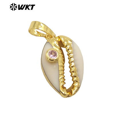 WT-JP141 Specially Designed Natural Cowrie Shell Pendant with Half Plating and Multiple Color Beads Natural Cowrie Pendant