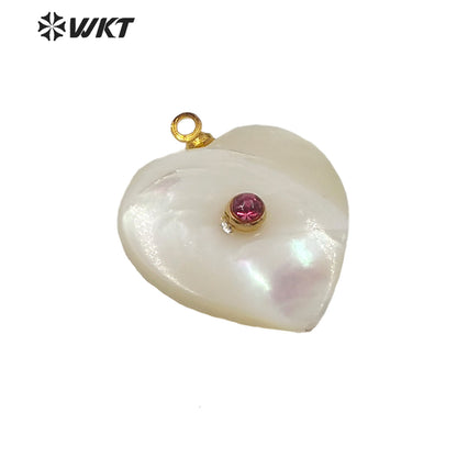 WT-JP209 Natural Heart Shell Pendant With CZ Charm Stylish Jewelry Heart Shape Shell Pendant Gift for Lady