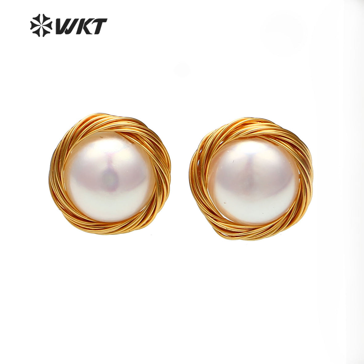 WT-E530 New Design Elegant and Beautiful Natural Freshwater Pearl Earring Wire Wrapped Natural Pearl Studs Round Pearl Earring