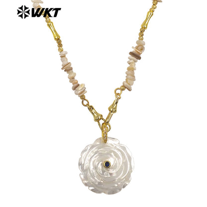 WT-JN380 Wonderful Crushed Stone Splicing Metal Chain With Natural Shell Zircon Flower Pendant Necklace For Fashion Matching