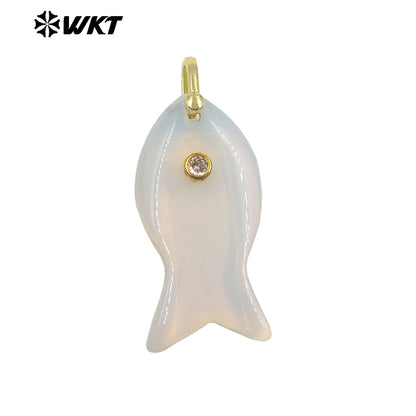 WT-P2088 Popular Interesting Style Zircon And Natural Gemstones Fish Shape Gold Pendant As Female Jewelry DIY Accessories