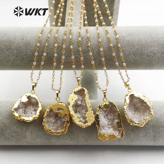 WT-N1133 Wholesale Custom Natural Crystal Embellishment Necklace With Gold Trim Random Shape Necklace