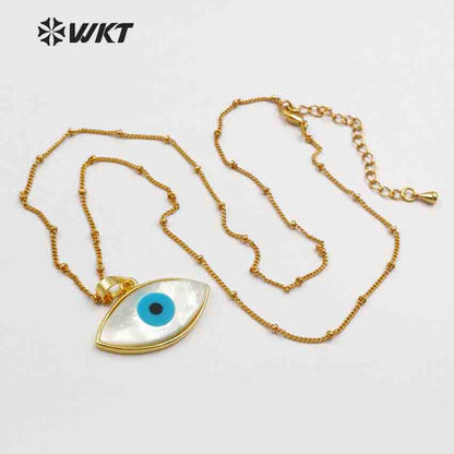 WT-JN047 Unique Latest One Eye Shell Necklaces Pendants with 24k Gold Trim Natural Shell Beautiful One Eye for Necklaces