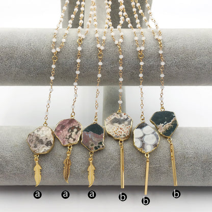 WT-N1132 Random Shape Natural Ocean Stone With Gold Trim Inlay Different Drop Pendant 18 Inch Crystal Bead Rosary Chain Necklace
