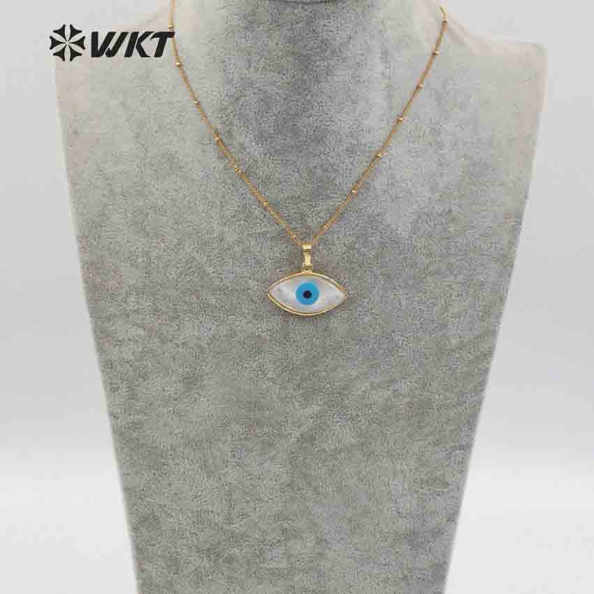 WT-JN047 Unique Latest One Eye Shell Necklaces Pendants with 24k Gold Trim Natural Shell Beautiful One Eye for Necklaces