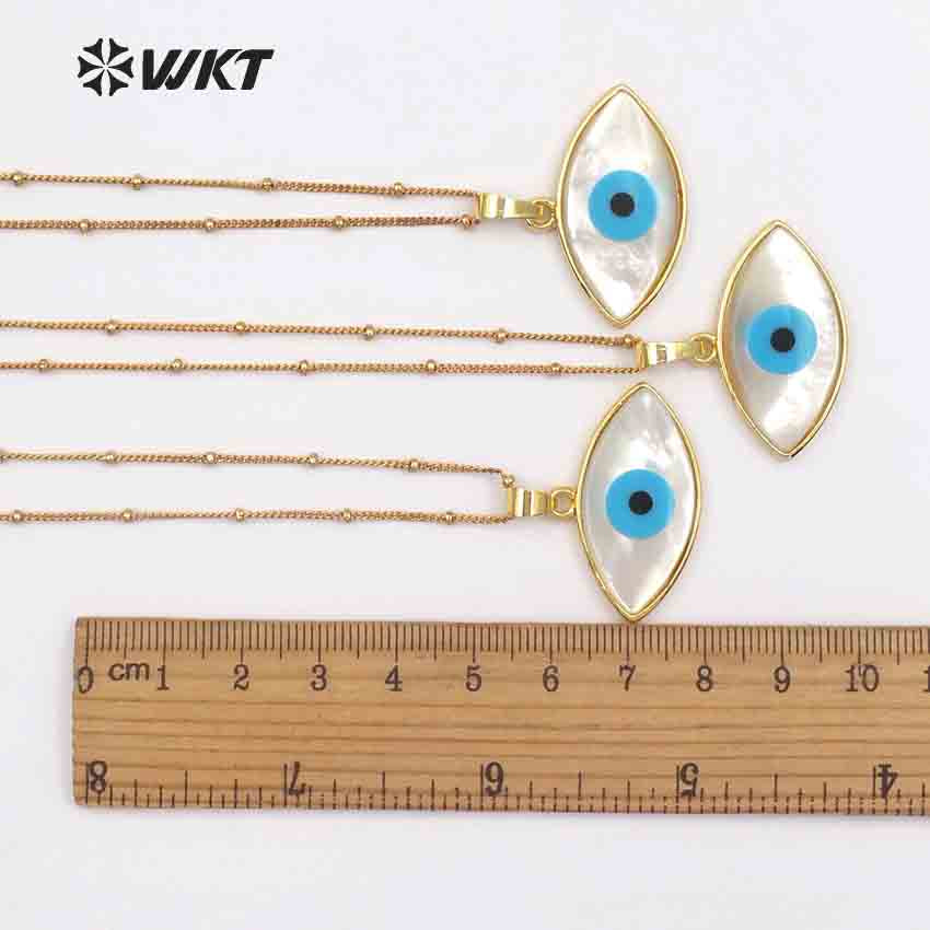 WT-JN047 Unique Latest One Eye Shell Necklaces Pendants with 24k Gold Trim Natural Shell Beautiful One Eye for Necklaces