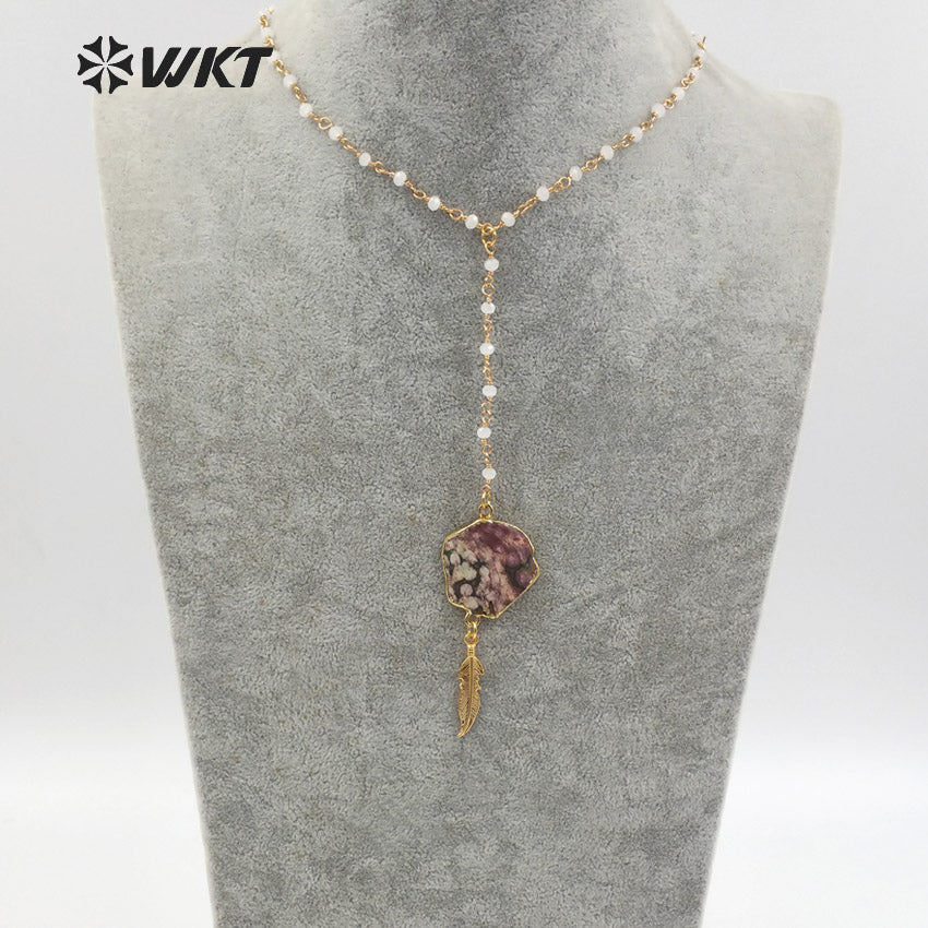WT-N1132 Random Shape Natural Ocean Stone With Gold Trim Inlay Different Drop Pendant 18 Inch Crystal Bead Rosary Chain Necklace