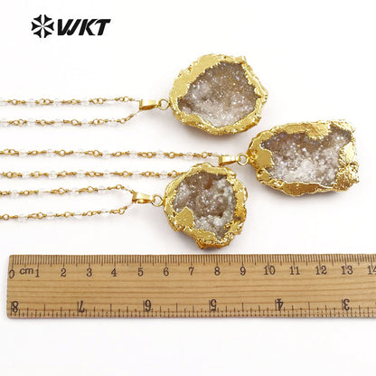 WT-N1133 Wholesale Custom Natural Crystal Embellishment Necklace With Gold Trim Random Shape Necklace