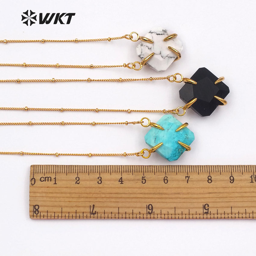 WT-N1134 Wholesale Fashion Mini Super Natural Stone Faceted Stone Necklace Pendant Necklace with Gold Trim Necklace