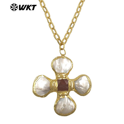 WT-JN346 Popular 18K Gold Plated Natural Turquoise Amethyst Stones And Shell Flower Shape Pendant Necklace As Party Jewelry