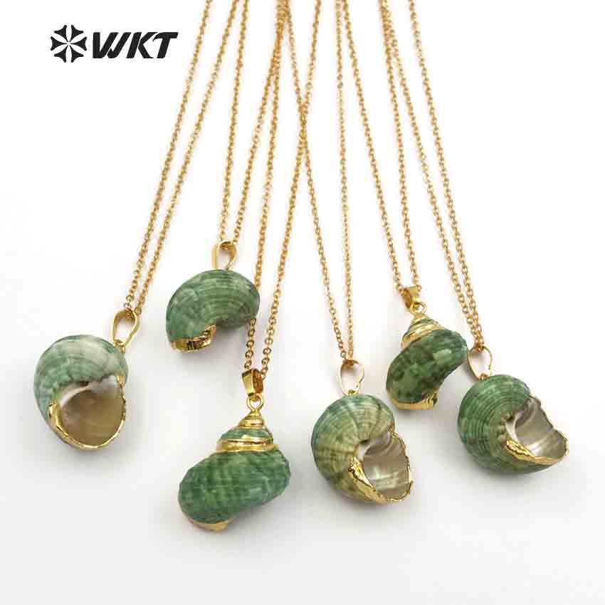 WT-JN052 Wholesale New Design Green with Electroplated Natural Shape Women Jewelry Making Pendants Mini Trumpet Shell Necklace