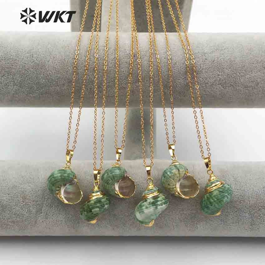 WT-JN052 Wholesale New Design Green with Electroplated Natural Shape Women Jewelry Making Pendants Mini Trumpet Shell Necklace