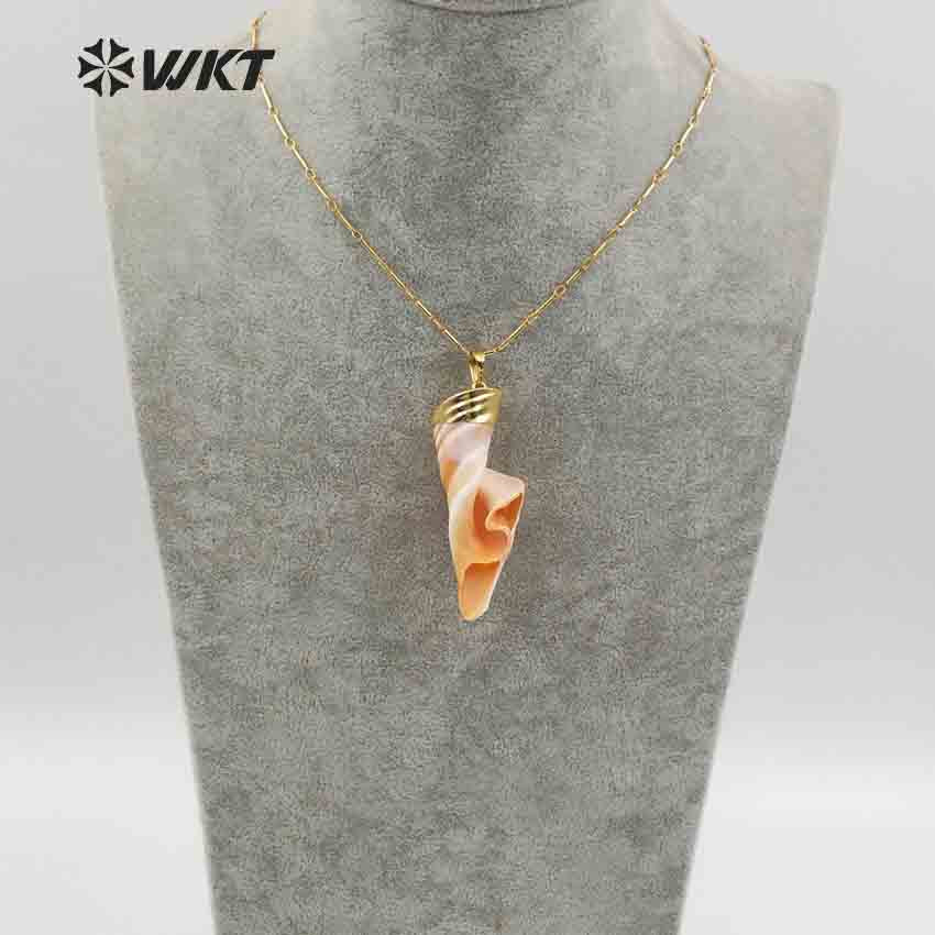 WT-JN050 Wholesale Custom Beautiful Fashion Design with Irregular Volumes for Jewelry Natural Color Natural Shell Necklace
