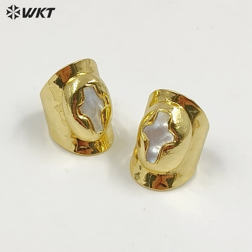 WT-MPR121 Popular Models Fashion 18K Gold Plated Mother Of Pearl Shell Cross Shape With Large Adjustable Ring For Men And Women