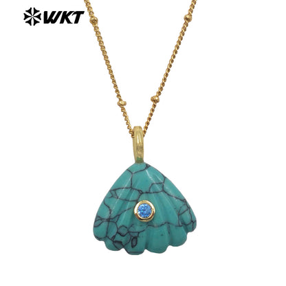WT-N1513 Ocean Style Gold Chain And Natural Gemstones Hand Carved Shell Shape Pendant Necklace For Female Vacation Matching