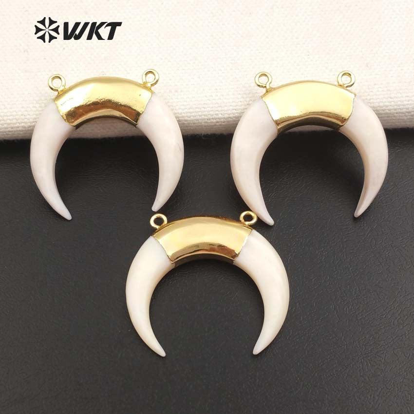 WT-P738 Newest Exclusive White Crescent Pearl Horn Pendant, Gold Plated Double Loops White Crescent Pearl Horn Pendant
