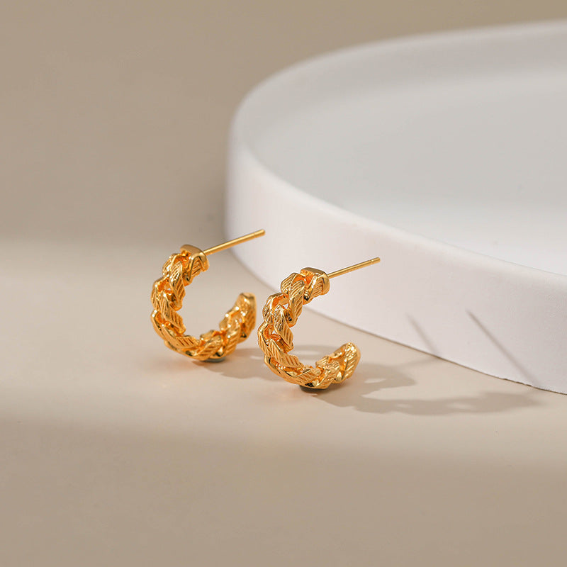 WT-JFE100 Fold Exquisite Hollow Chain 18k Gold Plated Copper Plating C Shaped Hoops Fashion Studs Earring Findings