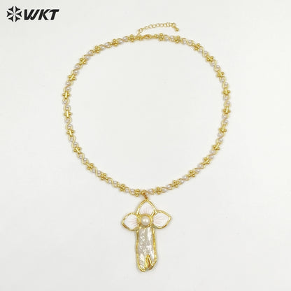 WT-JN327 Exquisite Natural Pearl and Shell Pendant Necklace 18K Gold Plated Beautiful Chain Elegant Ladies Daily Decoration