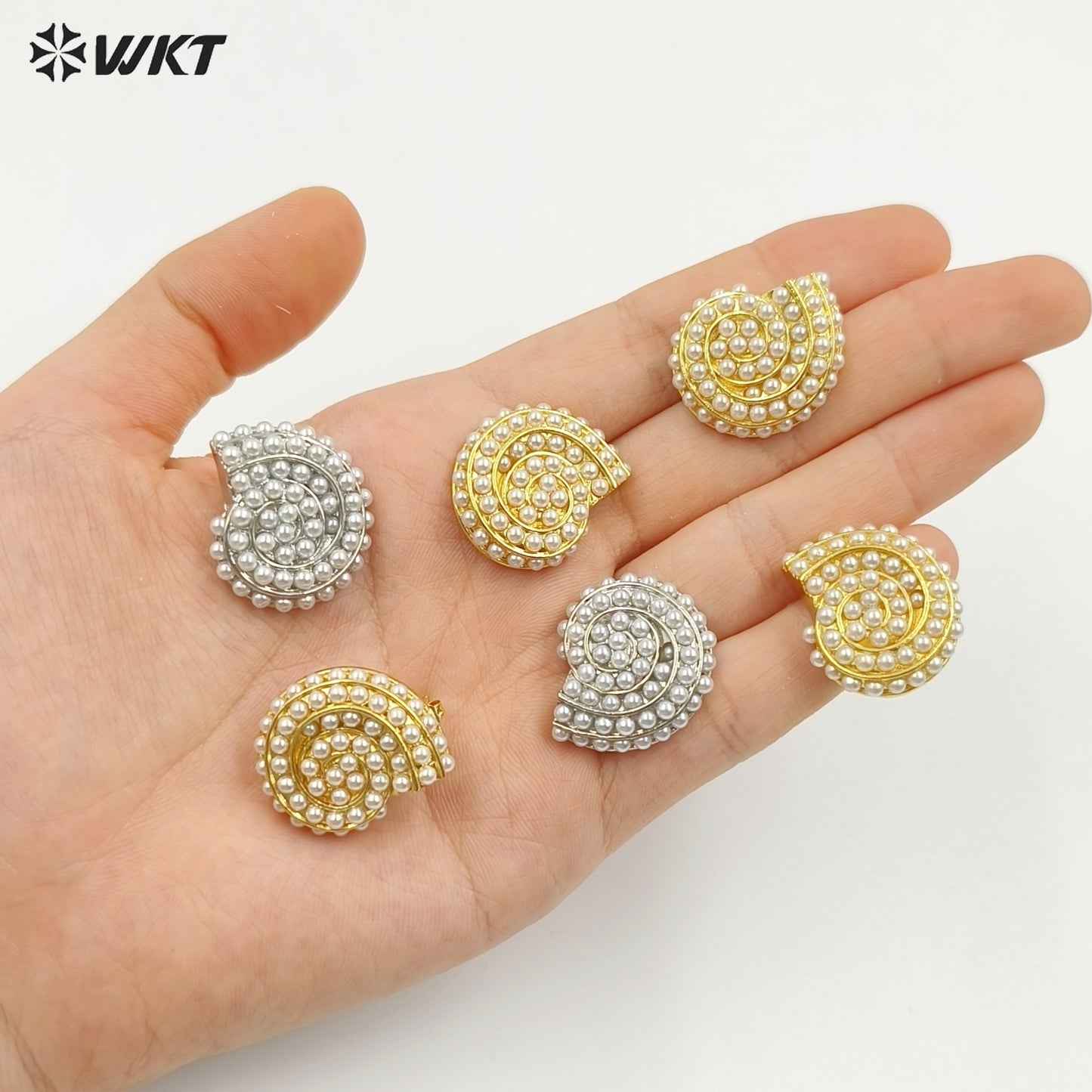 WT-ME125 Newest Design Jewelry Brass Gold And Silver Plated With Artificial Pearl Conch Shape Earrings For Girl Daily Wearing