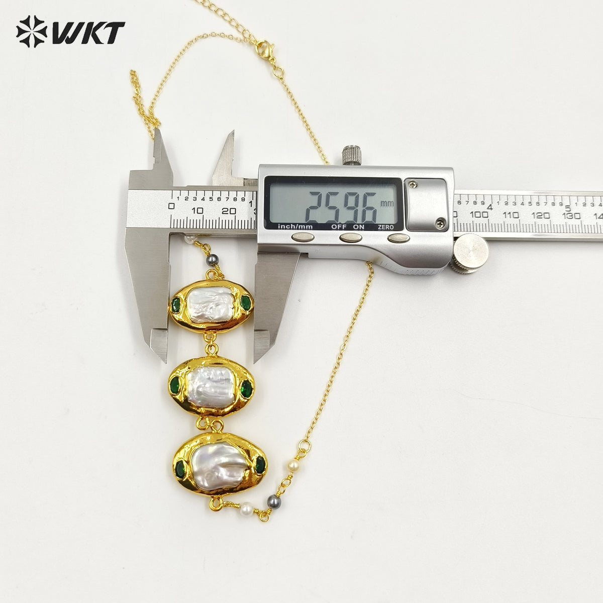 WT-JN267 Newest Gorgeous Lady Fashion Gold Plated Triple Freshwater Pearl Handmade Themed Pendant Necklace 16 Inch Long
