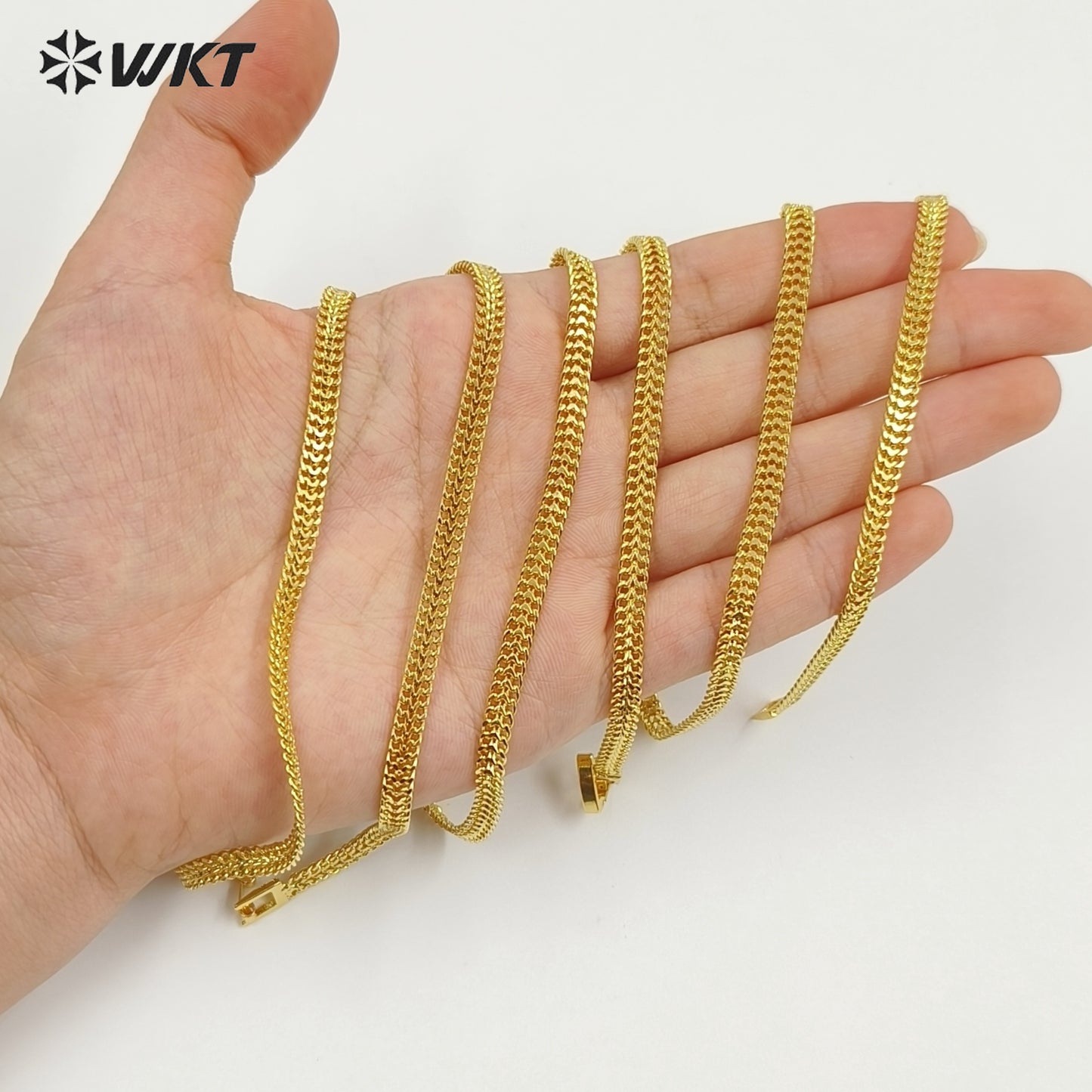 WT-JFN64 Factory Wholesale 18K Gold Electroplated On Yellow Brass Chain Necklace For Female Fashion Jewelry Pendant Matching