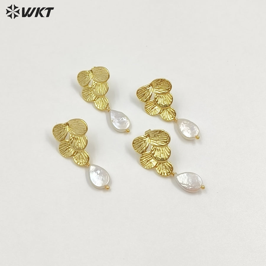 WT-MPE167 Exquisite Modern Style 18K Gold Electroplated Natural Freshwater Pearl Ladies Earrings For Everyday Elegant Jewelry