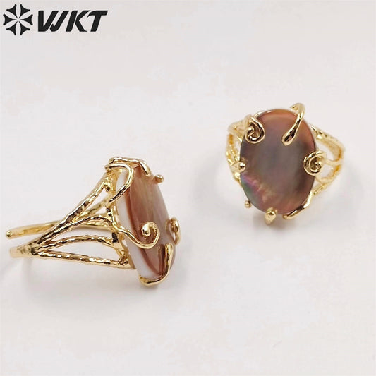 WT-MPR053 Amazing New Design Natural Gold Plated Prong Setting Natural Black Shell Ring Oval Shape Party Ring for Girls