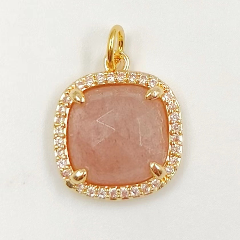 WT-MP268 Newest Vintage Style Ball Shaped Cubic Zircon Stone for Bracelet Design Women Gold Bezel Square Shaped Pendant