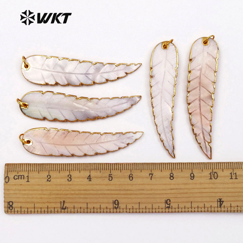 WT-JP044 Wholesale Custom New Feather Natural Shell Pendant With 24k Gold Trim Shell Mixed Color Leaf Necklace Pendant