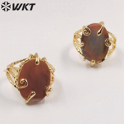 WT-MPR053 Amazing New Design Natural Gold Plated Prong Setting Natural Black Shell Ring Oval Shape Party Ring for Girls