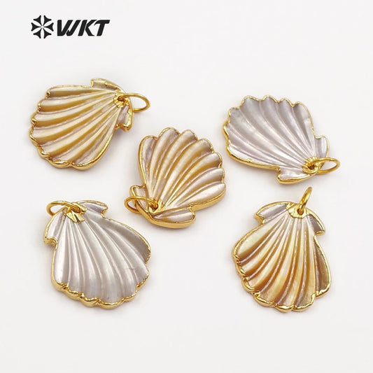 WT-JP056 Wholesale Dainty Jewelry Pendant Bohe Gift Natural Raw Sea Shell With Gold Bezel Wild Coast Scallop Shell Pendant