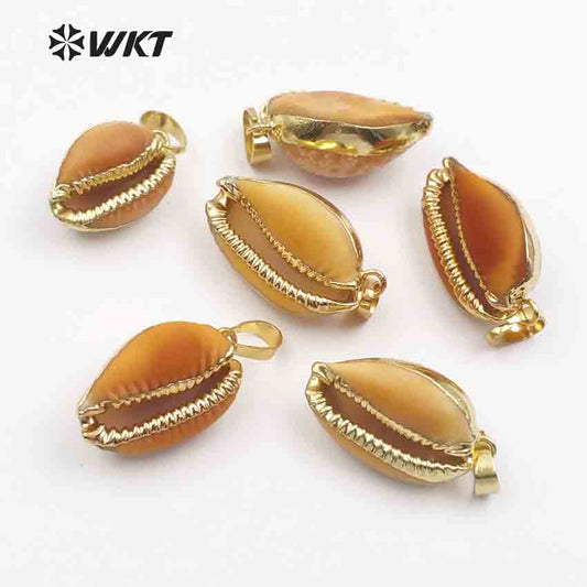 WT-JP019 Charm New Design Cowrie Pendant for Necklace Making Size 20mm Natural Cowrie Pendant Raw Color Conch Design Wholesale