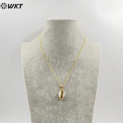 WT-N493 Wholesale Natural Cowrie Shell With Gold Dipped Pendant Necklace,Fashion Charm Cowrie Shell Necklace for Women