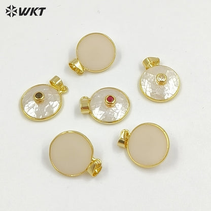 WT-JP491 Newest Design Gold Plated Zircon Setting In MOP Shell Pendants With Different Sizes For Women Simple Necklace DIY
