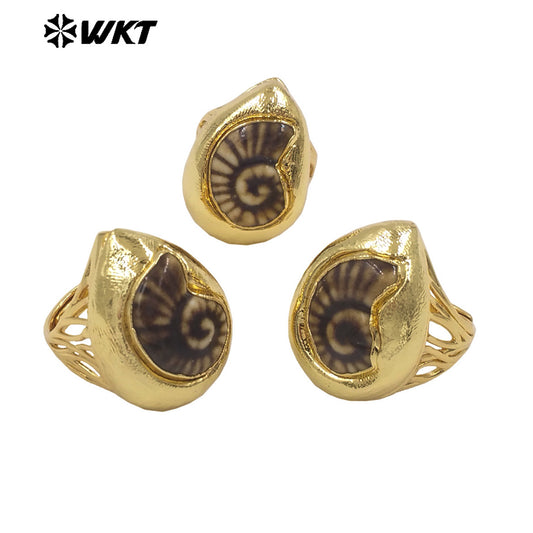 WT-MPR152 Wholesale Boutique 18K Gold Electroplated Ceramic Shell Shape Unisex Rings For Dance Party Wearing Jewelry