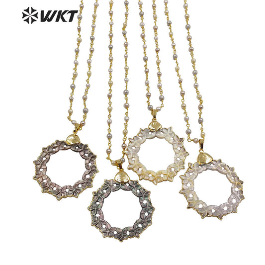 WT-JN118 Hand Carved Flower Shape Shell Pendant With Pearl Beads Necklace Women Fashion Charm Jewelry Natural Shell Necklace