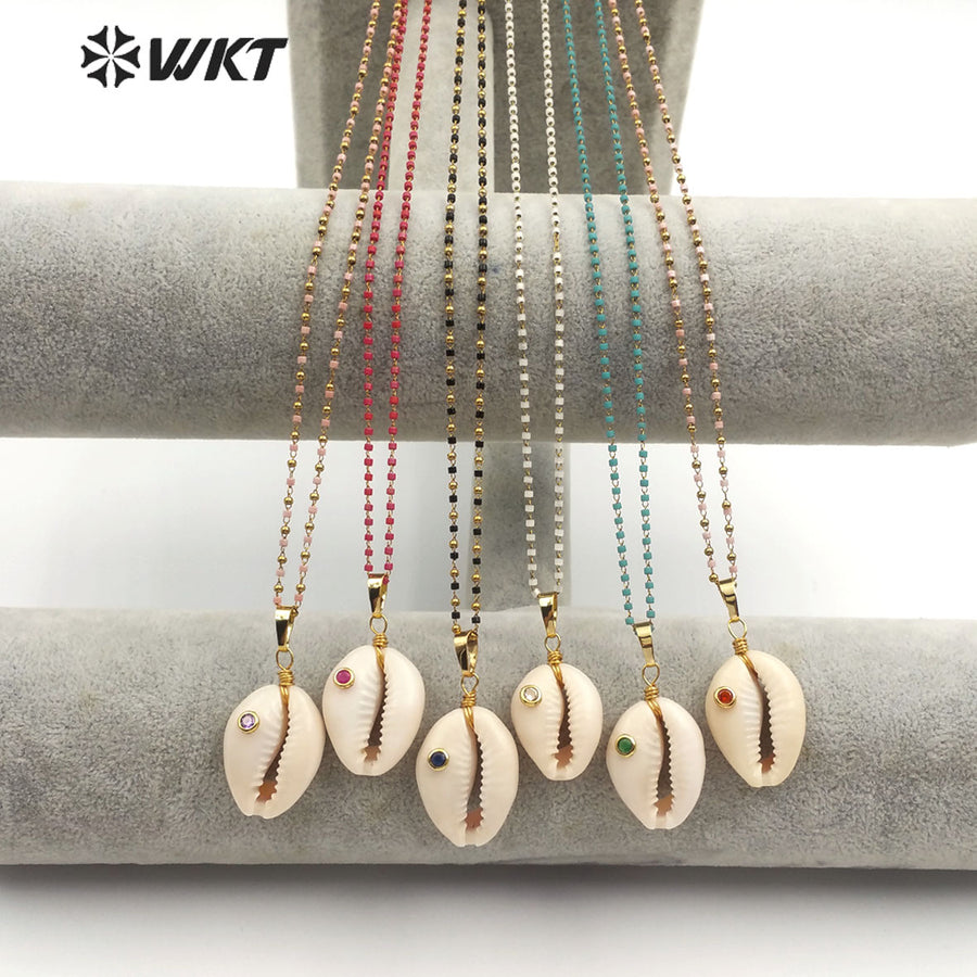 WT-JN096 Wholesale Fashion Jewelry Natural Cowrie Necklace with Cz Stone Colorful Cz Stone Necklace Can Choose