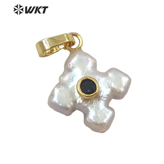 WT-JP247 Amazing Elegant Natural Irregular Freshwater Pearl Charm Pendant Women's Fashion Leaf Shape Pearl Pendants for Friends
