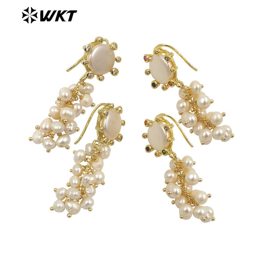 WT-MPE095 Wholesale Fashion Tiny Pearl Long Dangle Earrings Gorgeous Handmade Claw Setting Zircon Pearl Studs for Wedding