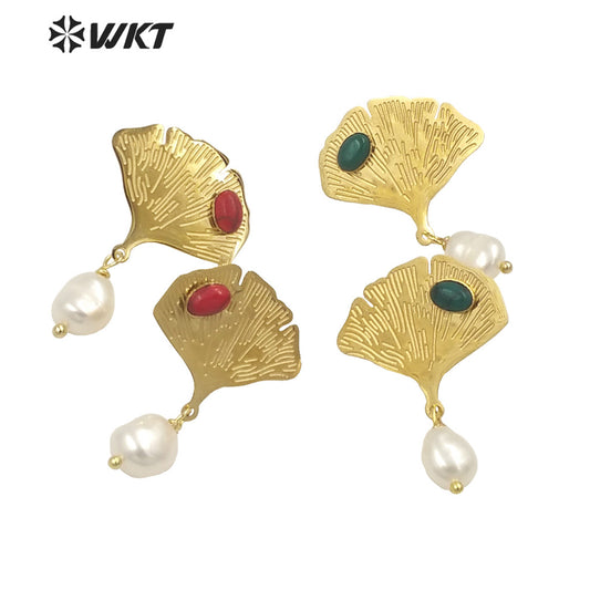 WT-MPE115 European and American Retro Exaggerated Leaf Shape Inlaid with Pearl Flowers 925 Silver Needle Earrings