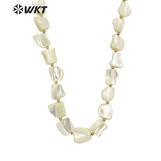 WT-JN224 Summer Design 2023 Newest White Shell Necklace Handmade Irregular Shell Beads Boho Necklace for Wedding