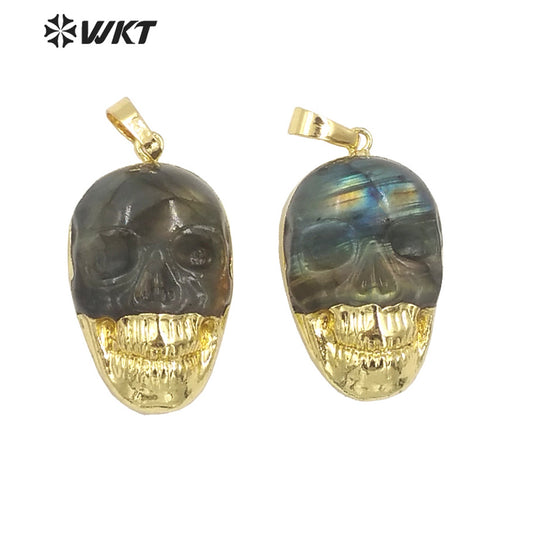 WT-P1956 Wholesale Fashion Unique Cool Natural Labradorite Stone Hand Carving Skull Pendants in Gold Plated
