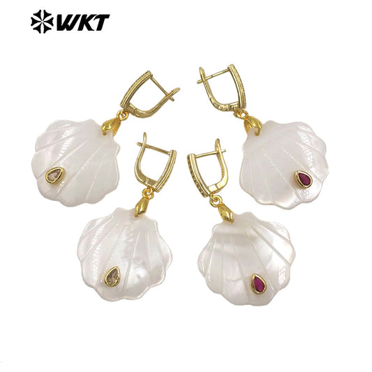 WT-MPE180 Women Fashion Simple Design Waterdrop Shape Zircon And Natural Shell Pendant Earrings As Daily Decorative Jewelry