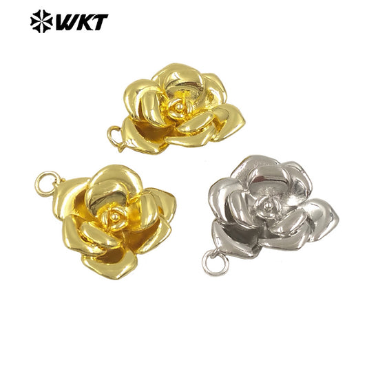 WT-P2000 Elegant and European Style Vividly Rose Flower Charms Jewelry Yellow Brass Handmade Pendant for Necklace