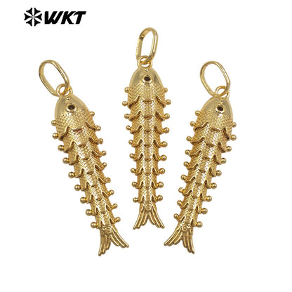 WT-P2076 Delicate Fashion 18K Gold Plated On Brass Metal Fish Shape Little Pendant As Lady Cute Necklace Making Findings