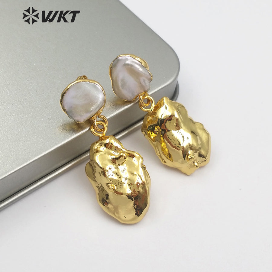 WT-E490 Boho Gift for Women Freshwater Pearl Stud With Random Shape Double Pearl Jewelry Full Gold Dipped Baroque Pearl Earring