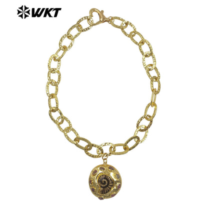 WT-JN373 Newest Simple Gold Plated Yellow Brass Thick Chain With Tourmaline And Ceramic Shell Shape Pendant Women Necklace