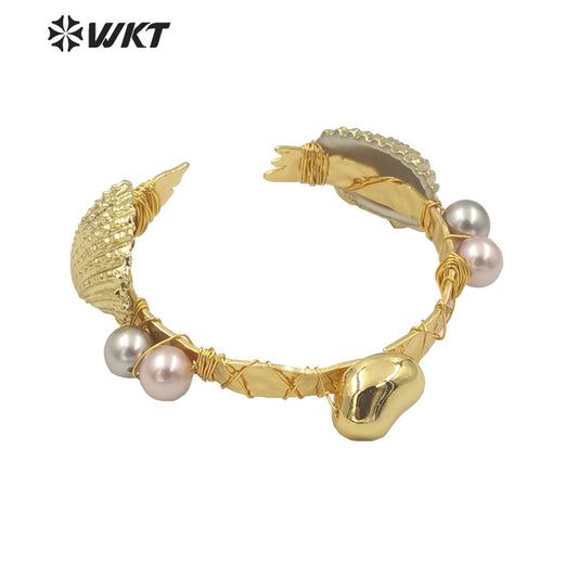 WT-MPB026 Amazing Gold Full Dipped Boho Shell Bangle Women Fashion Vintage Natural Scallop Shell Women Gold Bangle