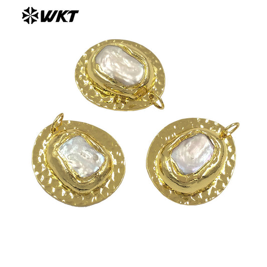 WT-JP432 Wholesale Unique Simple Design With Natural Freshwater Pearl 18K Gold Plated Round Pendant Jewelry Necklace Charms